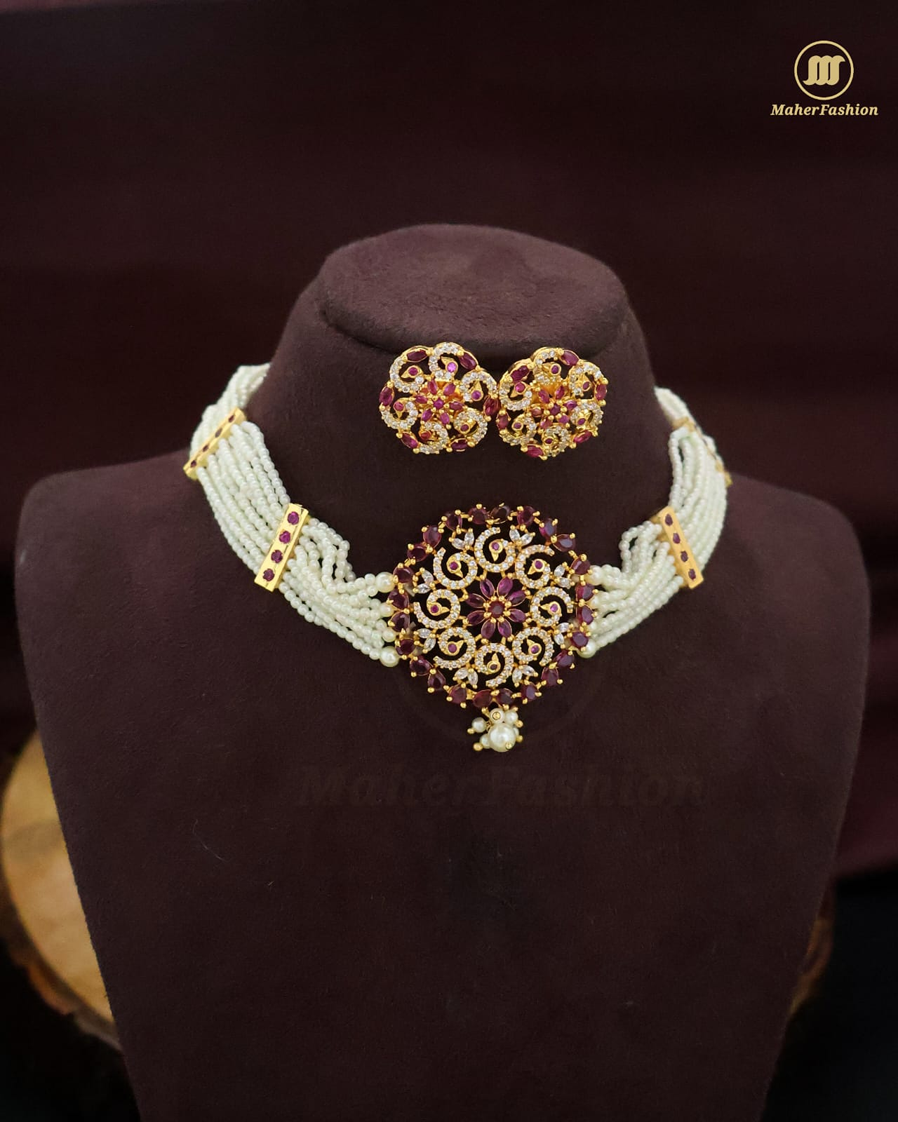 Flower Diamond  Pearls Necklace